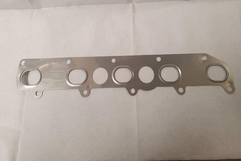 Safari Engineering Land Rover Specialist Hampshire Eversley - Exhaust Manifold Gasket - Fits Defender & Discovery 2 - Britpart LKG100470G 