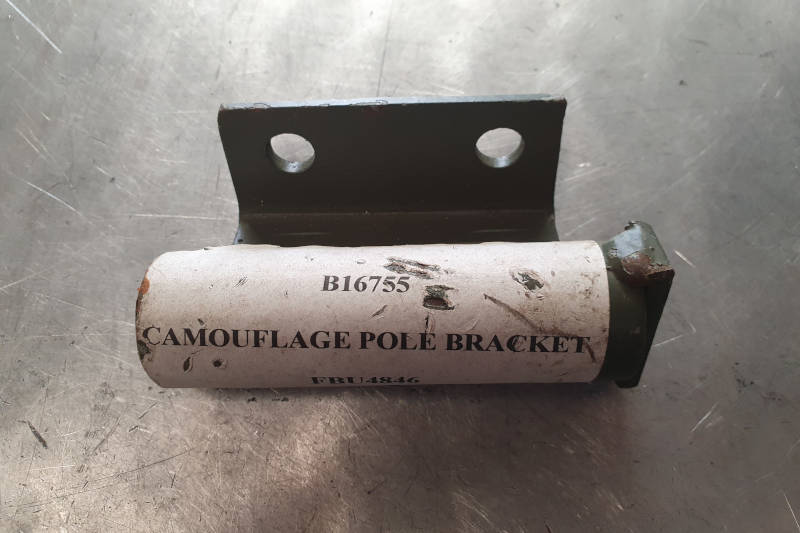 Safari Engineering Land Rover Specialist Eversley Camouflage Pole Bracket FBU4846 B16755 Series Defender Wolf Lightweight 101 Forward Control