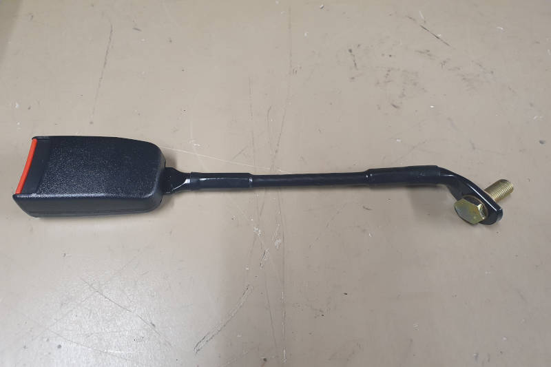 Safari Engineering Land Rover Specialist Hampshire Eversley – Nearside Front Seatbelt Buckle Non-audible - Land Rover Defender 1983 - 2006 BTR4373