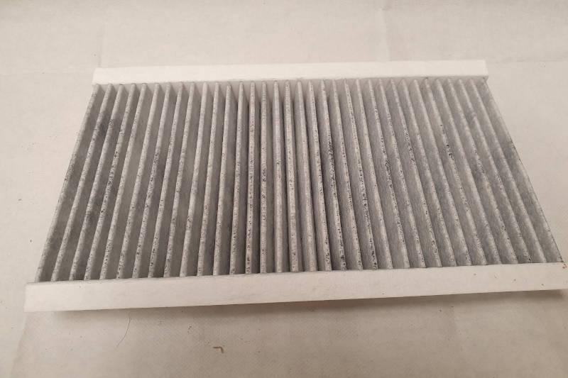 Safari Engineering Land Rover Specialist Hampshire Eversley - Pollen Filter - Range Rover Sport & Discovery - LR170345