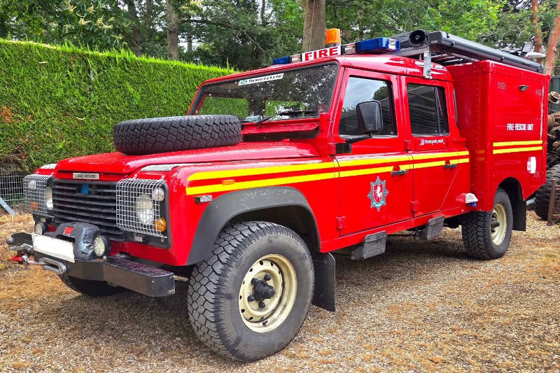 Fire Rescue - Land Rover Defender 130