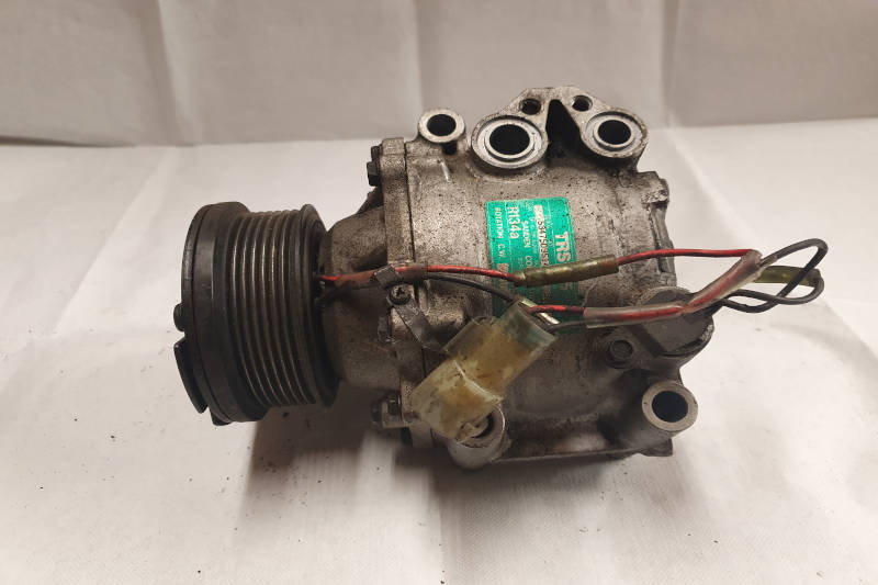 Safari Engineering Land Rover Specialist Hampshire Eversley – Sanden Air Con Compressor Range Rover 1994 - 2001 Defender Discovery TRS105 - 3204