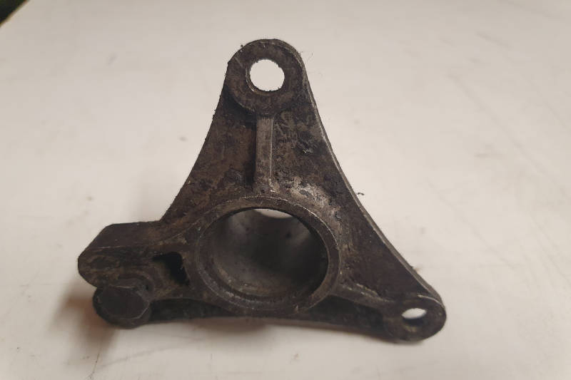 Safari Engineering Land Rover Specialist Hampshire Eversley – Distributor Base Plate - Land Rover Series 2A Series 3 & Defender 2 25L 2 25L - 549610