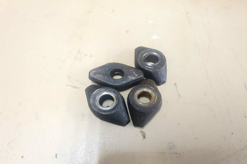 Safari Engineering Land Rover Specialist Hampshire Eversley – Inlet - Exhaust Manifold Clamps - Land Rover Series - Lightweight & Defender 564308