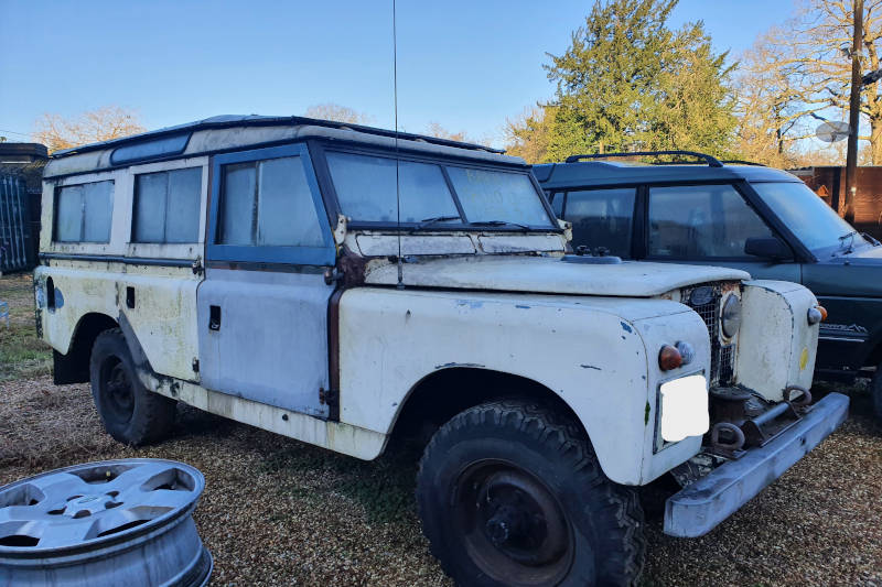 Safari Engineering - Land Rover Specialist | Land Rover Series 2A White Diesel 1967 Project Car for Sale