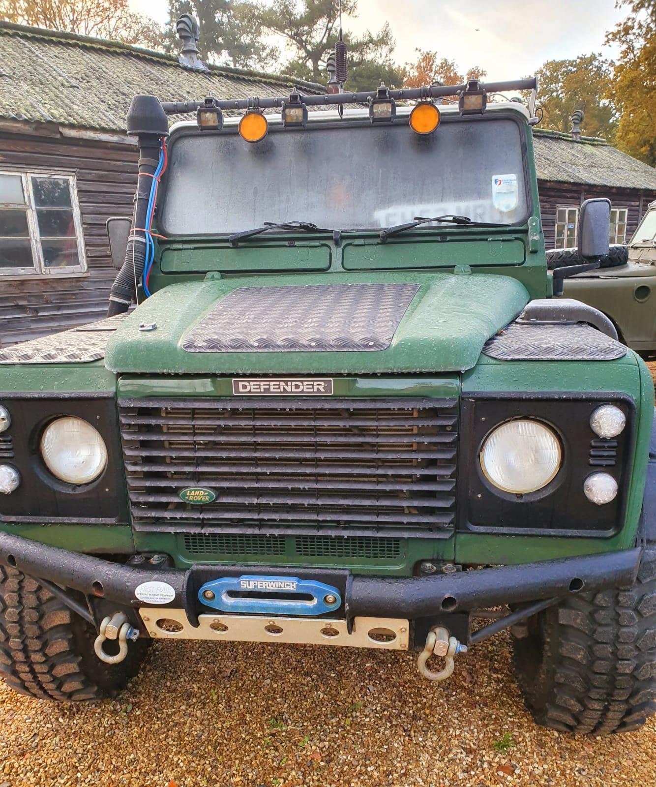 Safari Engineering Land Rover Specialist Eversley - Land Rover Defender 90 TD5 For Sale